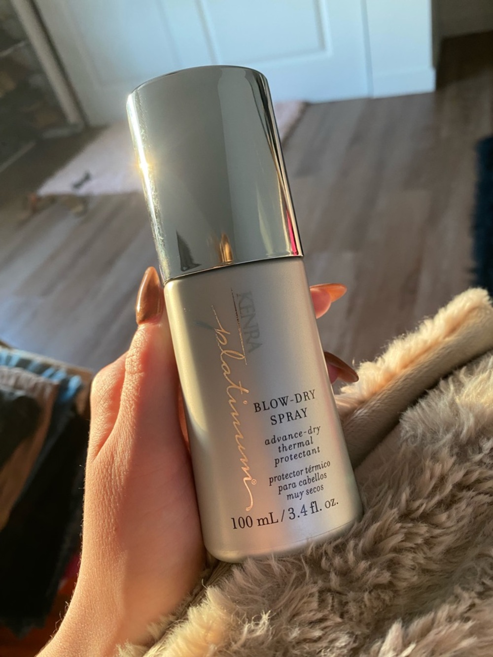 Kendra Platinum Blow-Dry Heat Protectant Spray — Silver